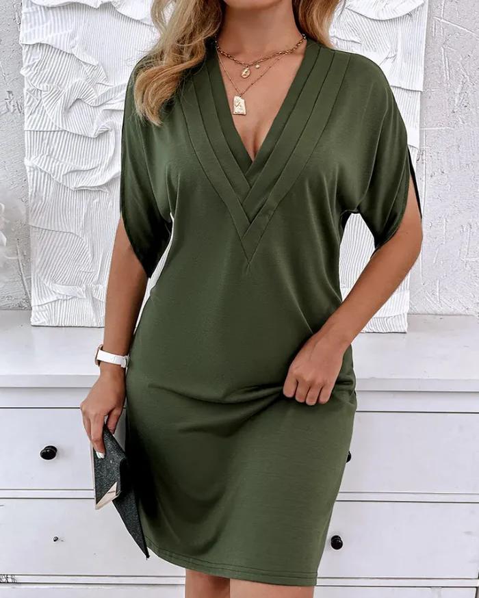 Mopura | Elegancka sukienka o subtelnej sylwetce